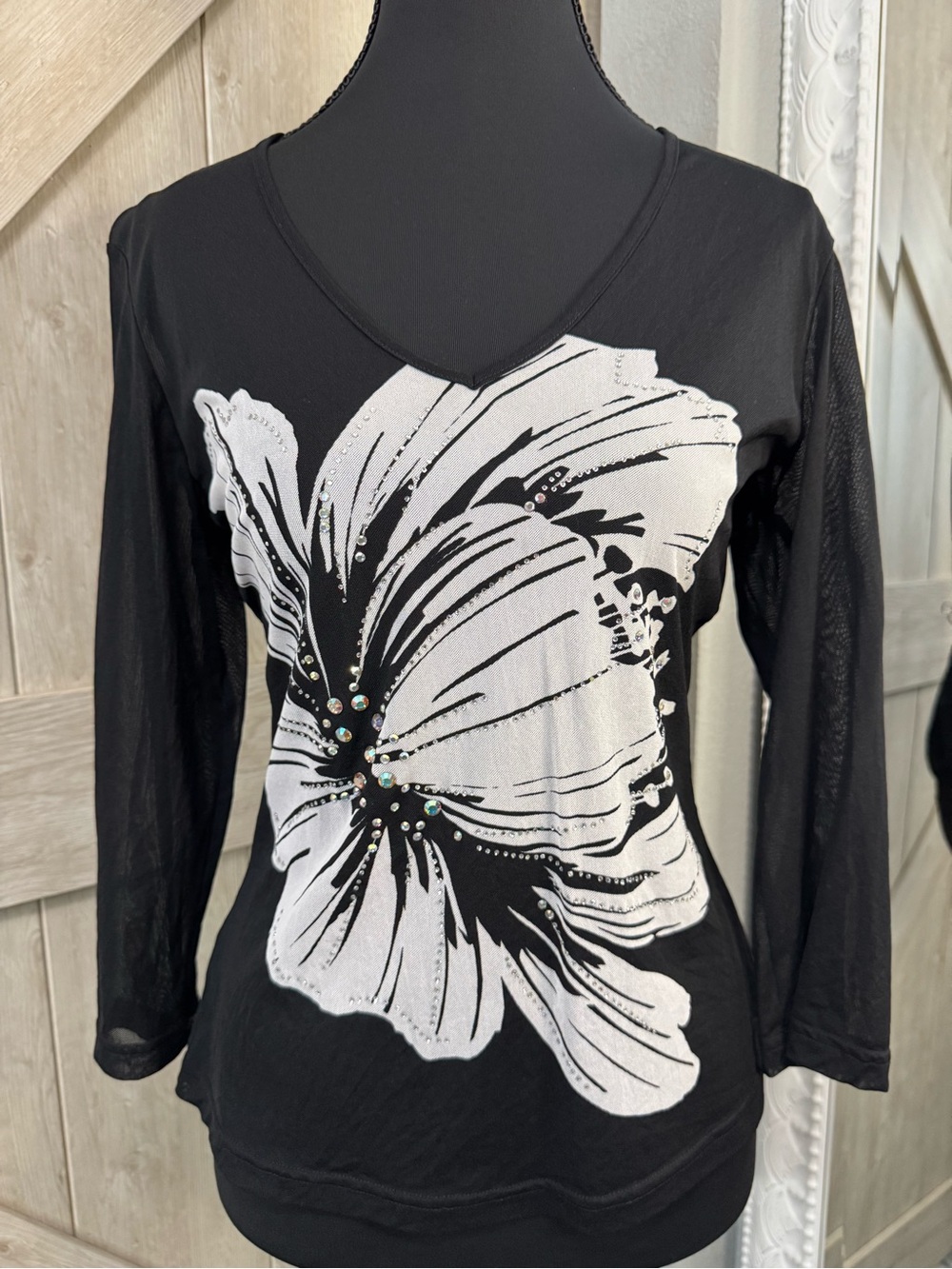 Express 3/4 sleeve Black Sheer Mesh Floral Rhinestone Bling V-Neck Top - Large